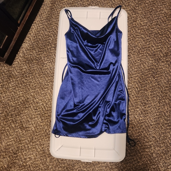 Elegant Navy Blue Satin Dress - Picture 2 of 3